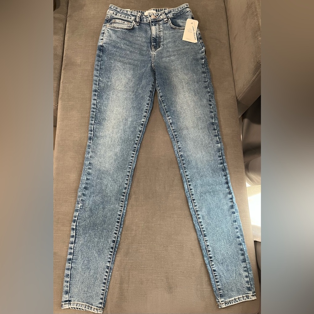 BRAND NEW Forever 21 tall Skinny Jeans